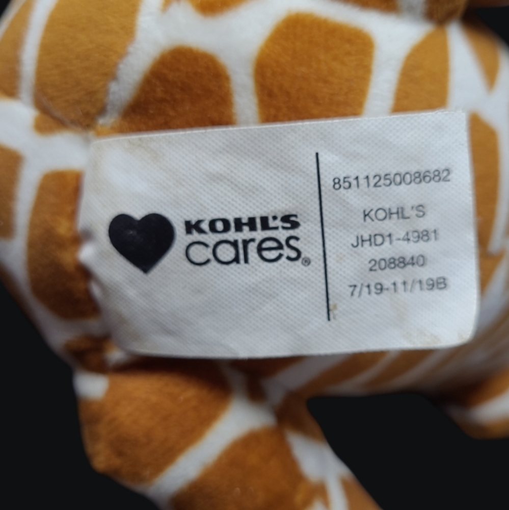 2018 KOHL'S CARES GIRAFFE PROBLEMS PLUSH - Picture 9 of 10